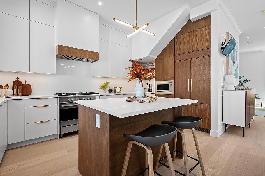 2 4845 Commercial Street Vancouver, BC - 7