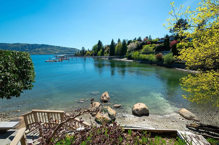 4455 Harris Place North Vancouver, BC - 27