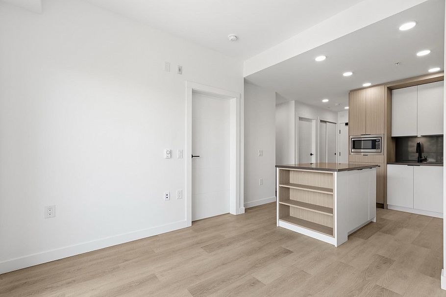 504 2268 E Broadway Vancouver, BC - 6