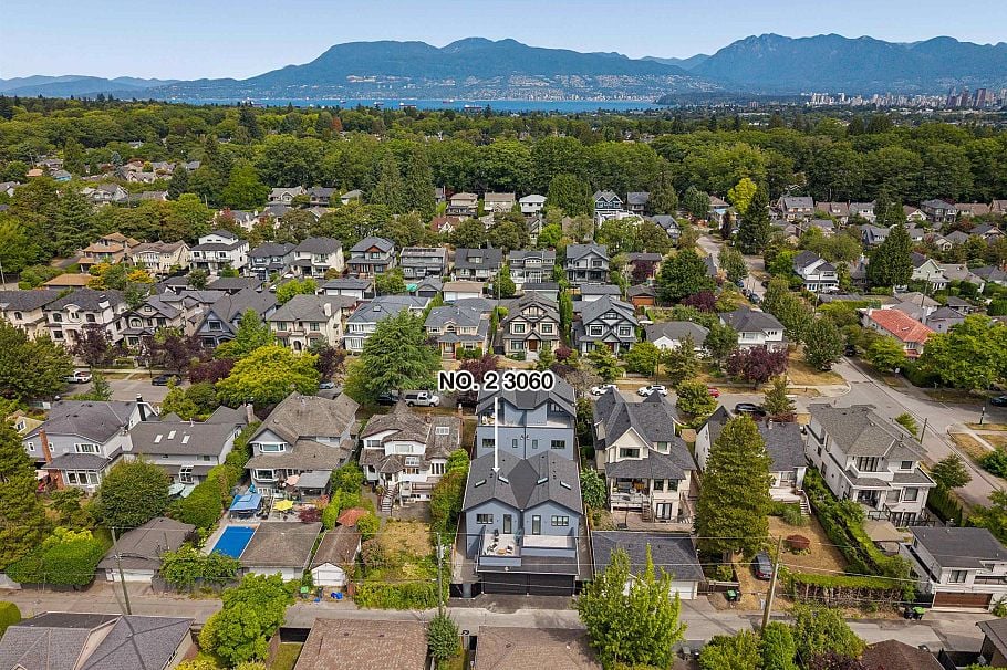 2 3060 W 34th Avenue Vancouver, BC - 33