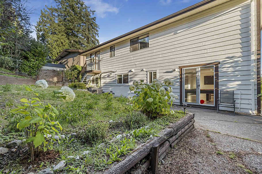 212 W Balmoral Road North Vancouver, BC - 22