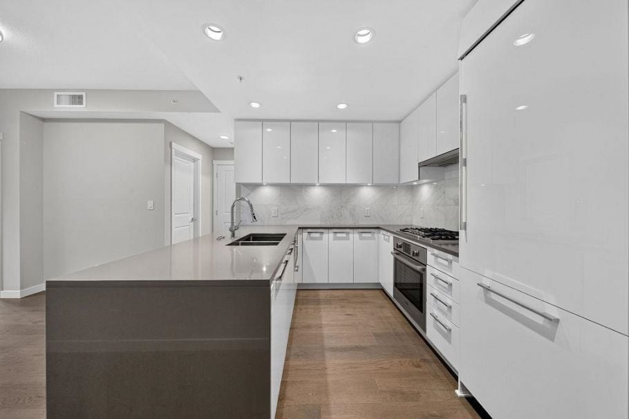 115 5687 Gray Avenue Vancouver, BC - 5