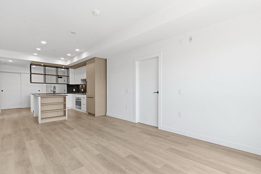 302 2268 E Broadway Vancouver, BC - 7
