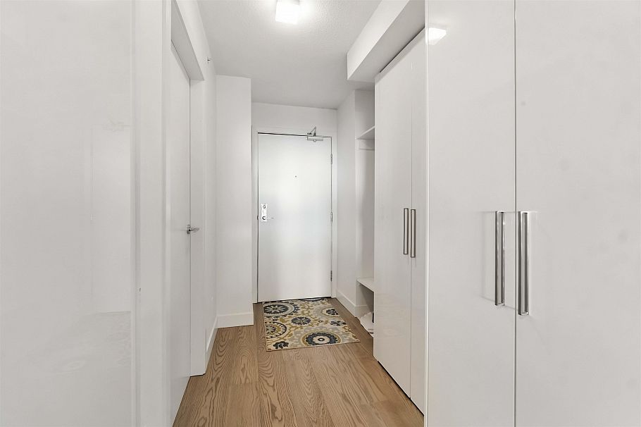 2303 1325 Rolston Street Vancouver, BC - 4