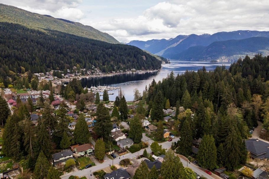 4339 Cliffmont Road North Vancouver, BC - 13