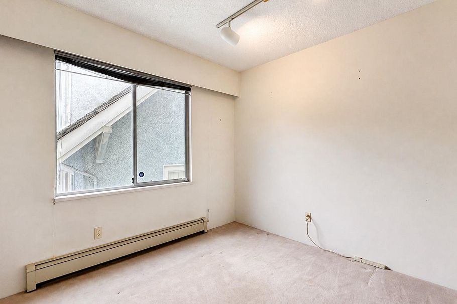 4438 W 4th Avenue Vancouver, BC - 26