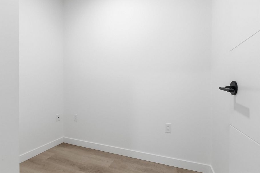 203 2268 E Broadway Vancouver, BC - 14