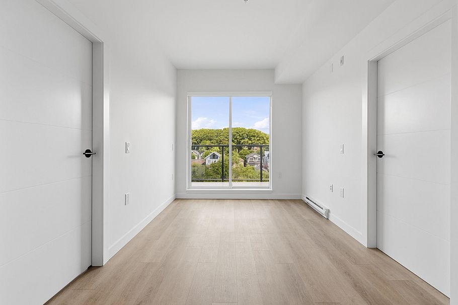 507 2268 E Broadway Vancouver, BC - 9