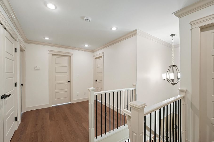 5454 Slocan St Street Vancouver, BC - 15