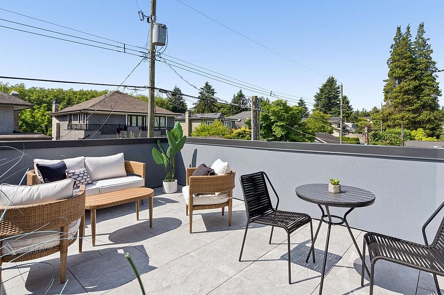 2 3060 W 34th Avenue Vancouver, BC - 27