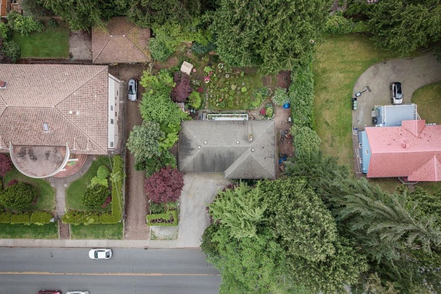 435 E Osborne Road North Vancouver, BC - 24