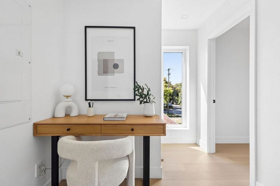 1 2124 E 8 Avenue Vancouver, BC - 23