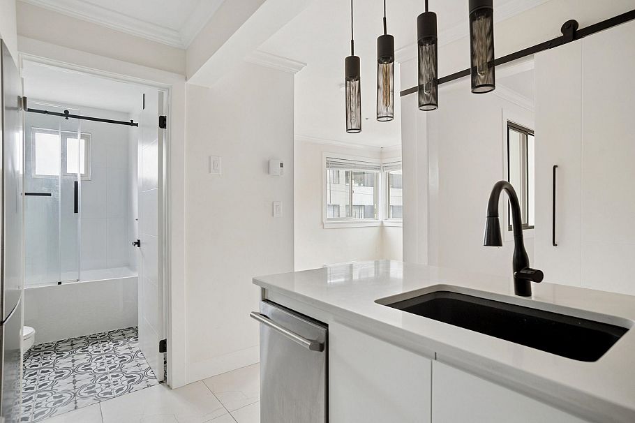 213 1940 Barclay Street Vancouver, BC - 9