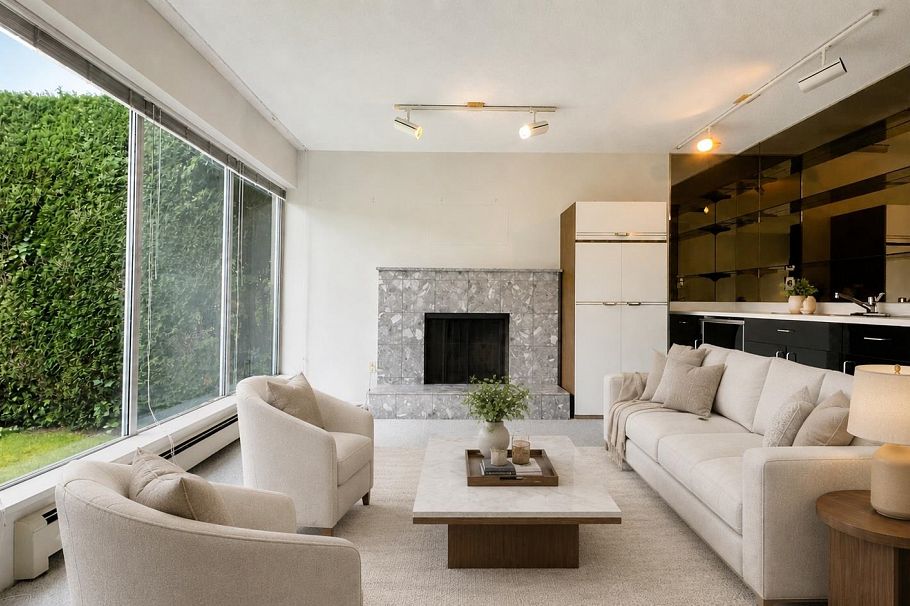 4438 W 4th Avenue Vancouver, BC - 10