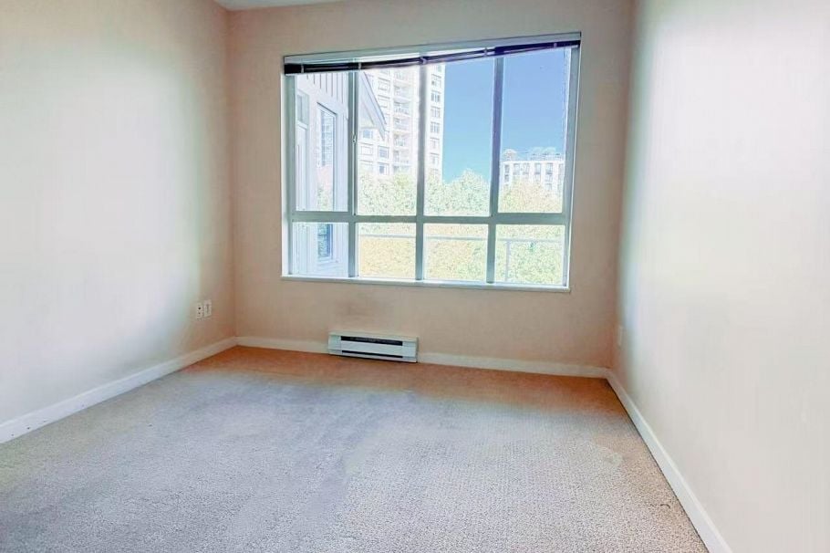 408 3551 Foster Avenue Vancouver, BC - 9