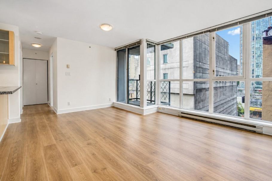 601 1199 Seymour Street Vancouver, BC - 4