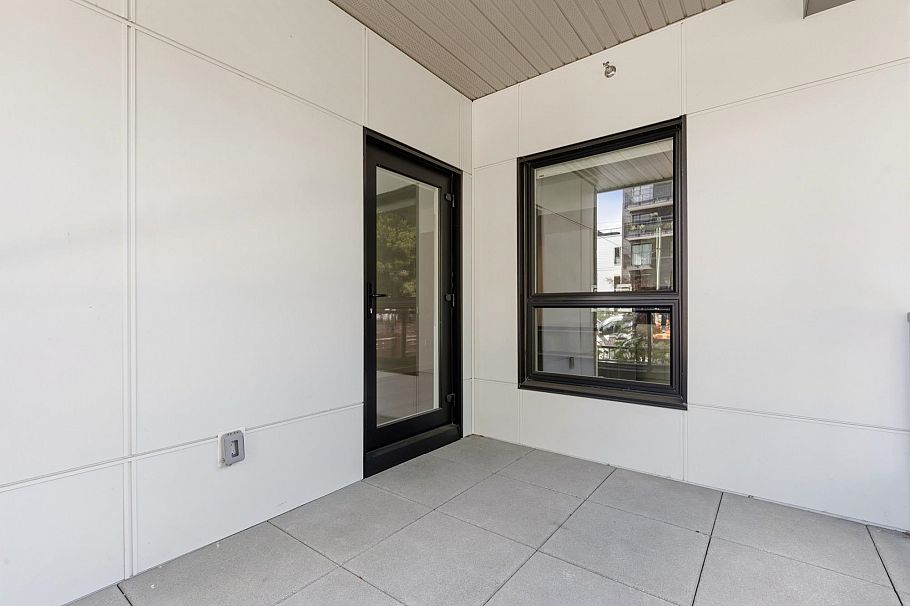 102 2268 E Broadway Vancouver, BC - 14