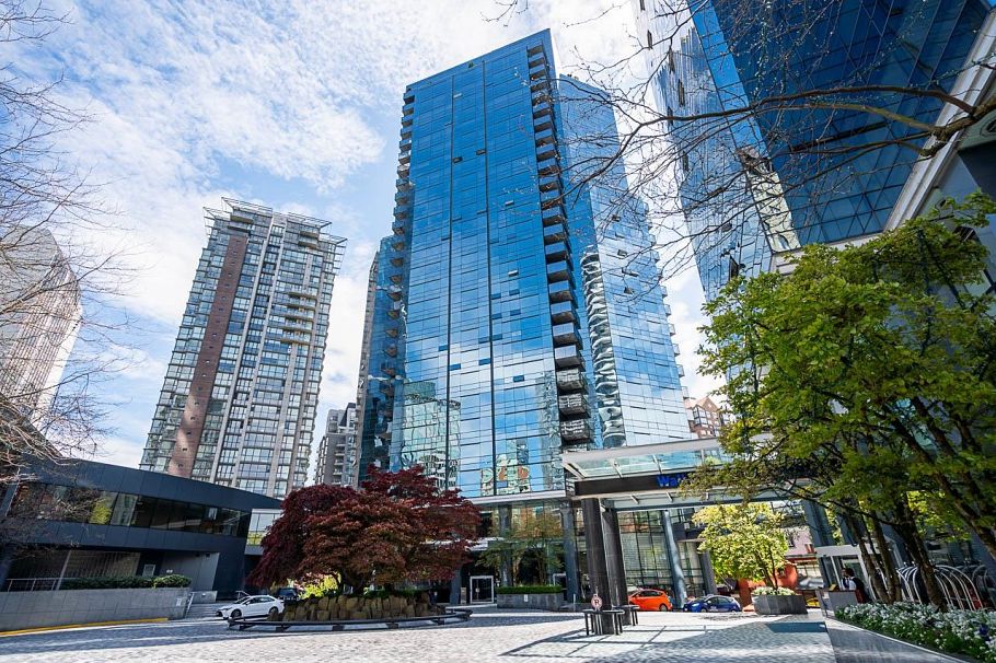 1201 1050 Burrard Street Vancouver, BC - 17