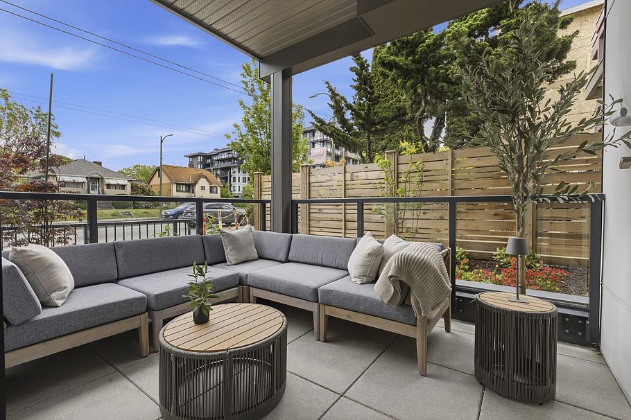 107 2268 E Broadway Vancouver, BC - 17