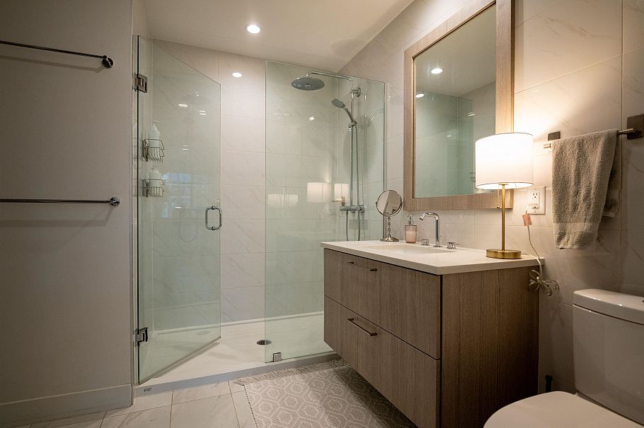 214 707 3rd Street East North Vancouver, BC - 19