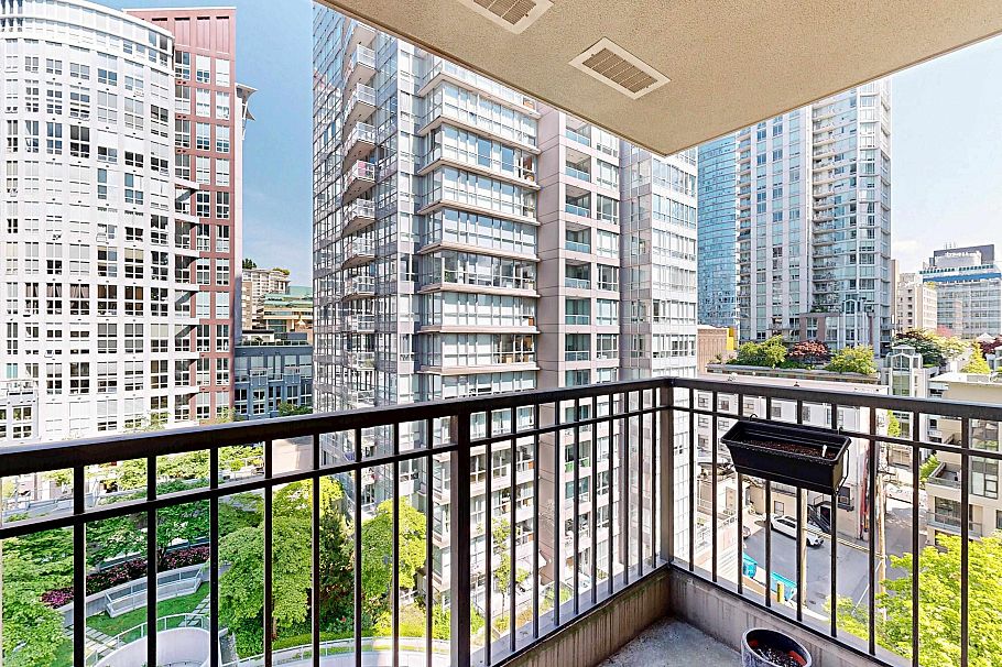 1003 969 Richards Street Vancouver, BC - 11