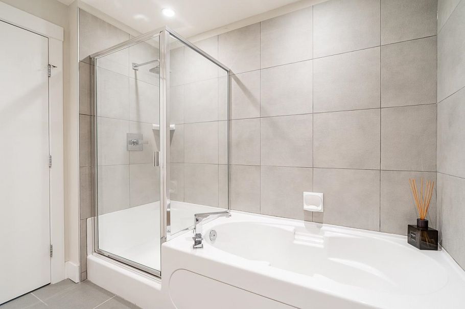 112 5779 Birney Avenue Vancouver, BC - 17