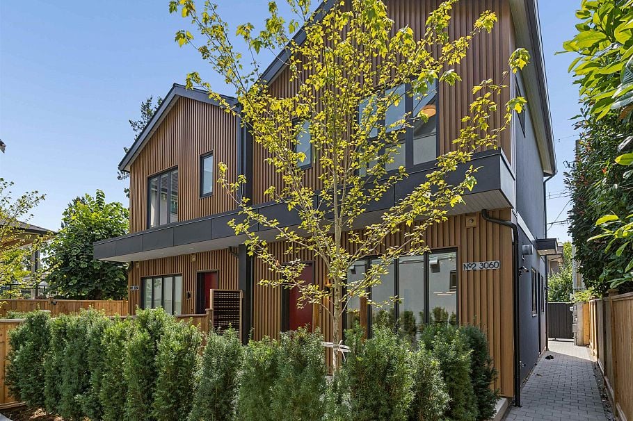 2 3060 W 34th Avenue Vancouver, BC - 31