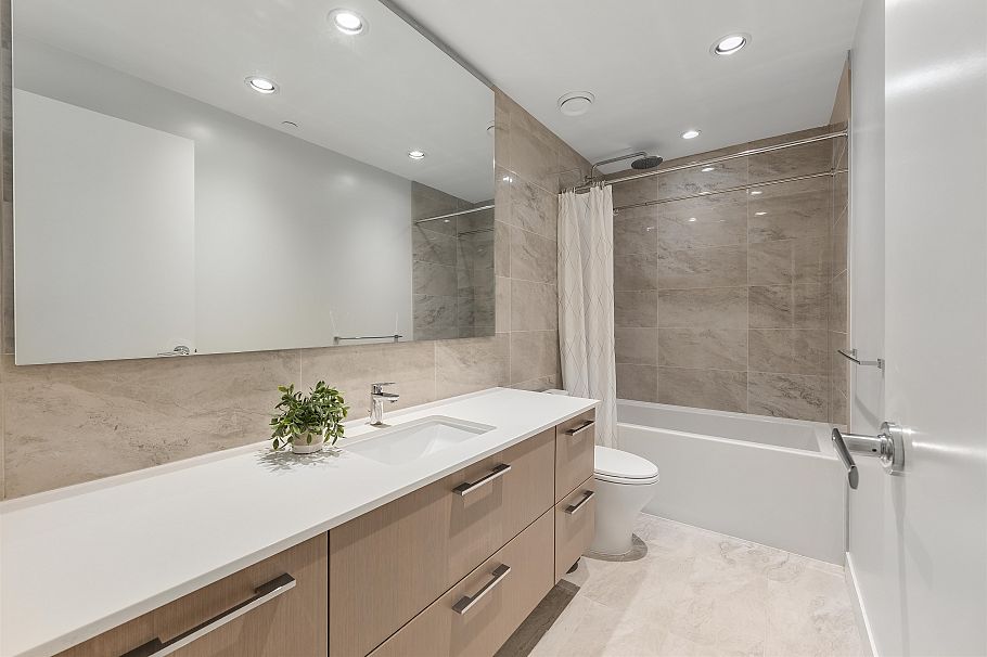 5336 University Boulevard Vancouver, BC - 15