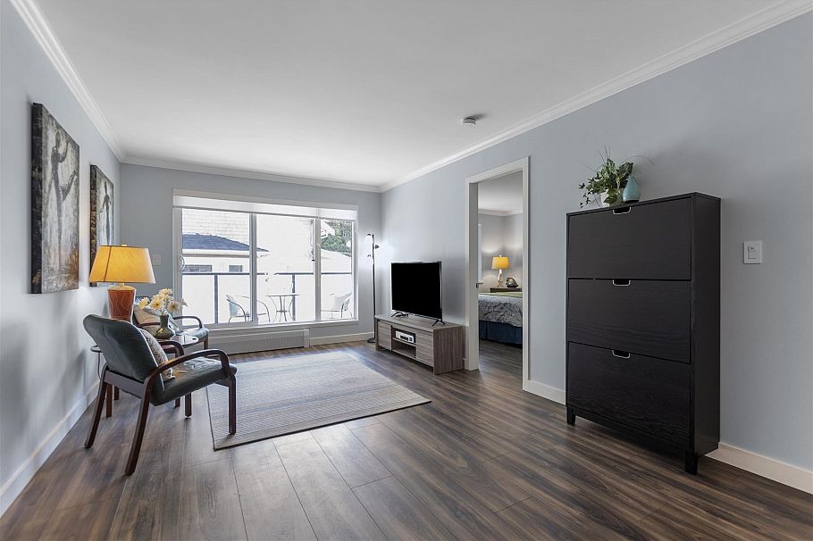 302 2328 Oxford Street Vancouver, BC - 3