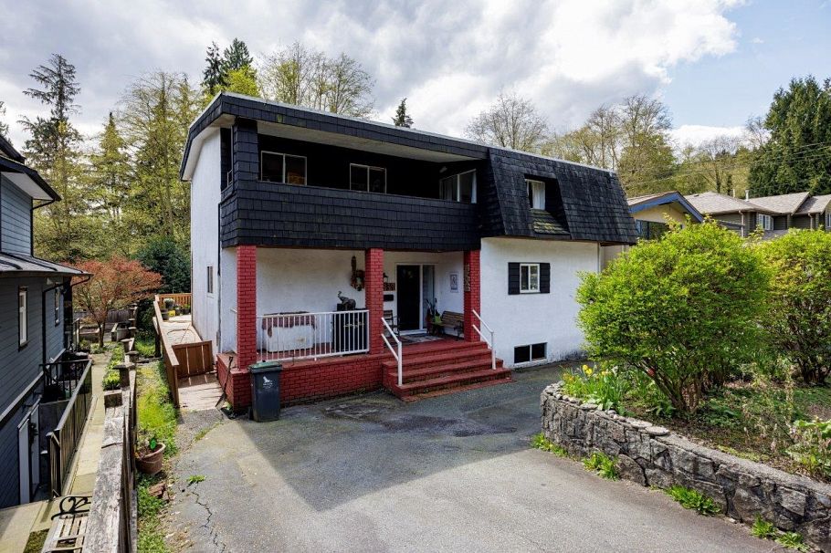 4339 Cliffmont Road North Vancouver, BC - 1
