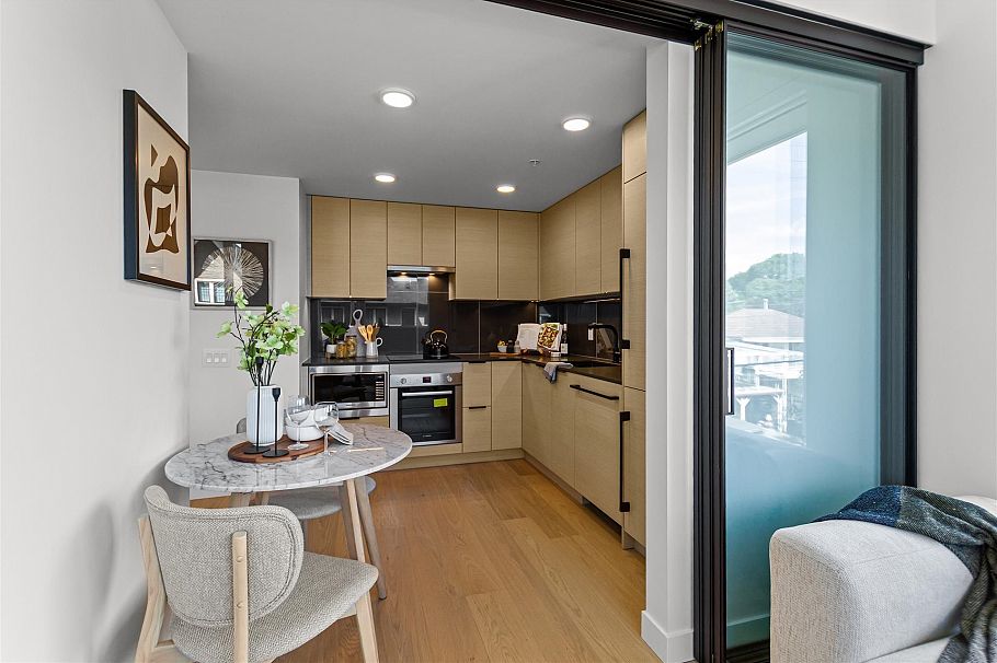 307 8120 Oak Street Vancouver, BC - 6