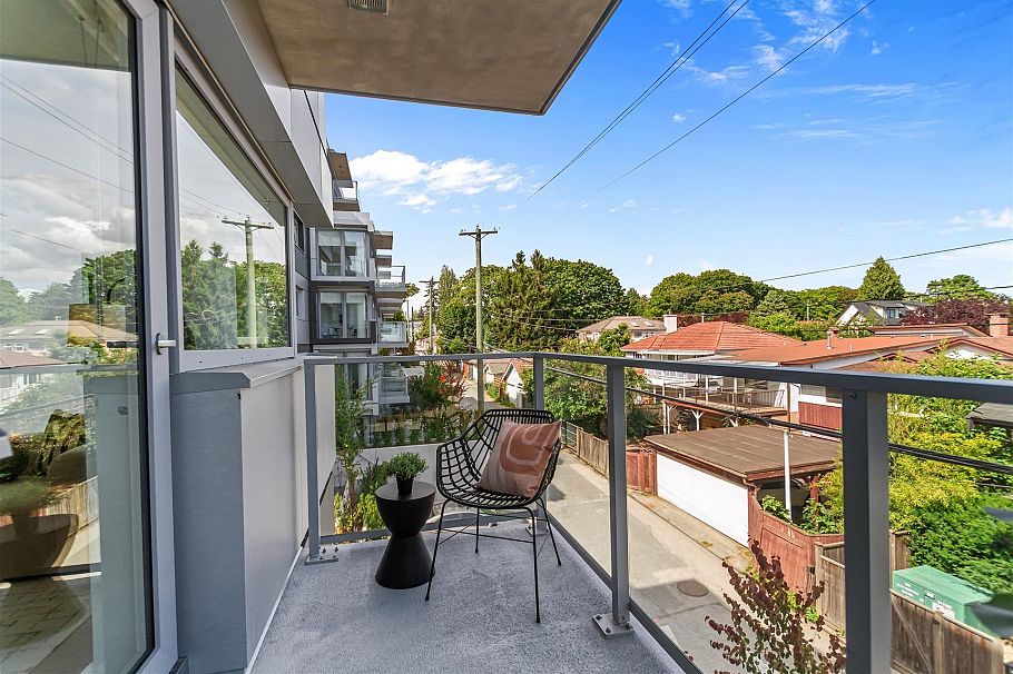 307 8120 Oak Street Vancouver, BC - 19