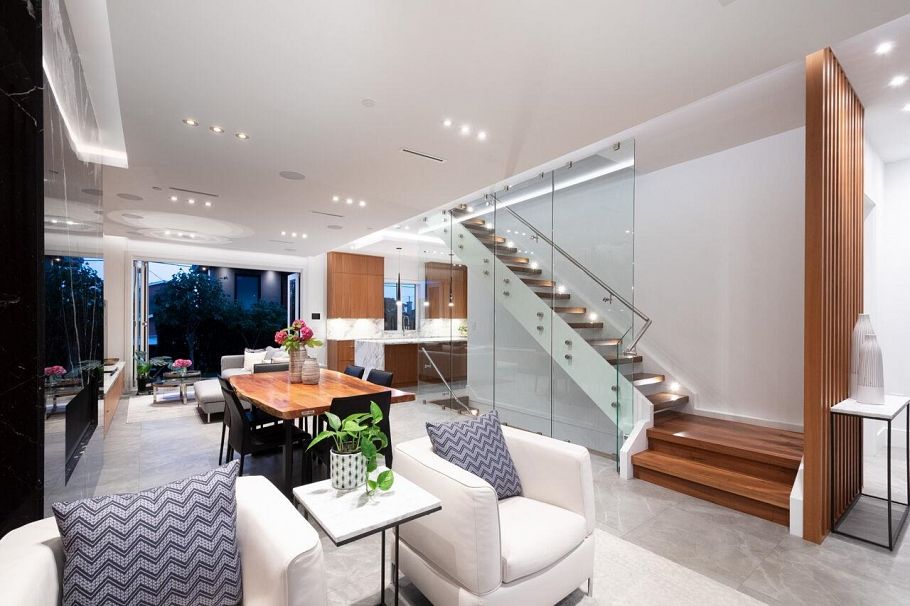 136 E 61st Avenue Vancouver, BC - 13