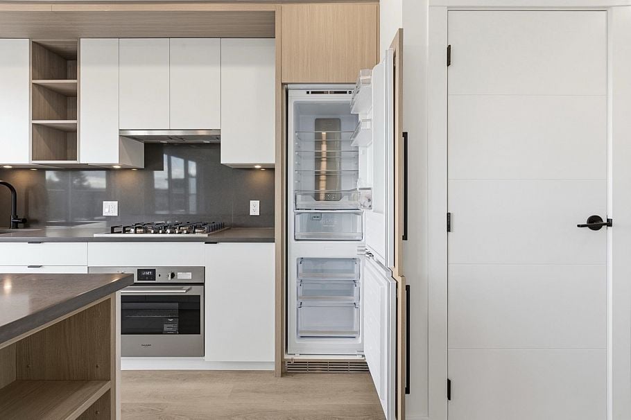 501 2268 E Broadway Vancouver, BC - 6