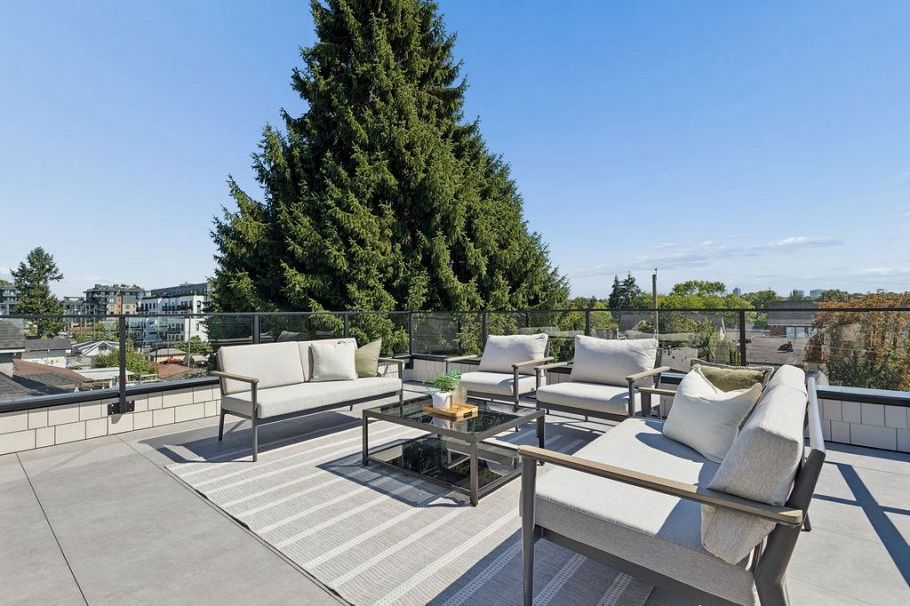 1 2124 E 8 Avenue Vancouver, BC - 35