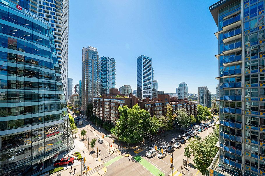 905 1010 Burnaby Street Vancouver, BC - 29