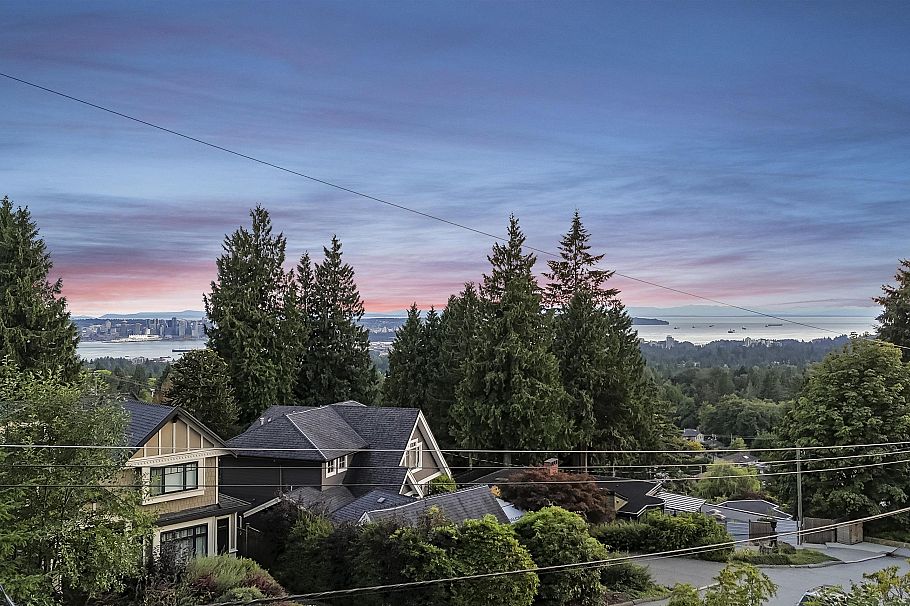 212 W Balmoral Road North Vancouver, BC - 7