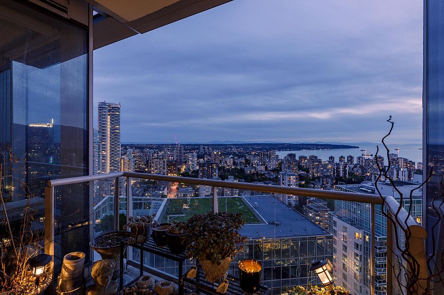 3807 1111 Alberni Street Vancouver, BC - 3