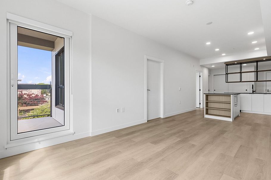 202 2268 E Broadway Vancouver, BC - 8