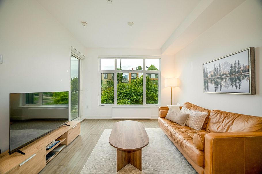 214 707 3rd Street East North Vancouver, BC - 8