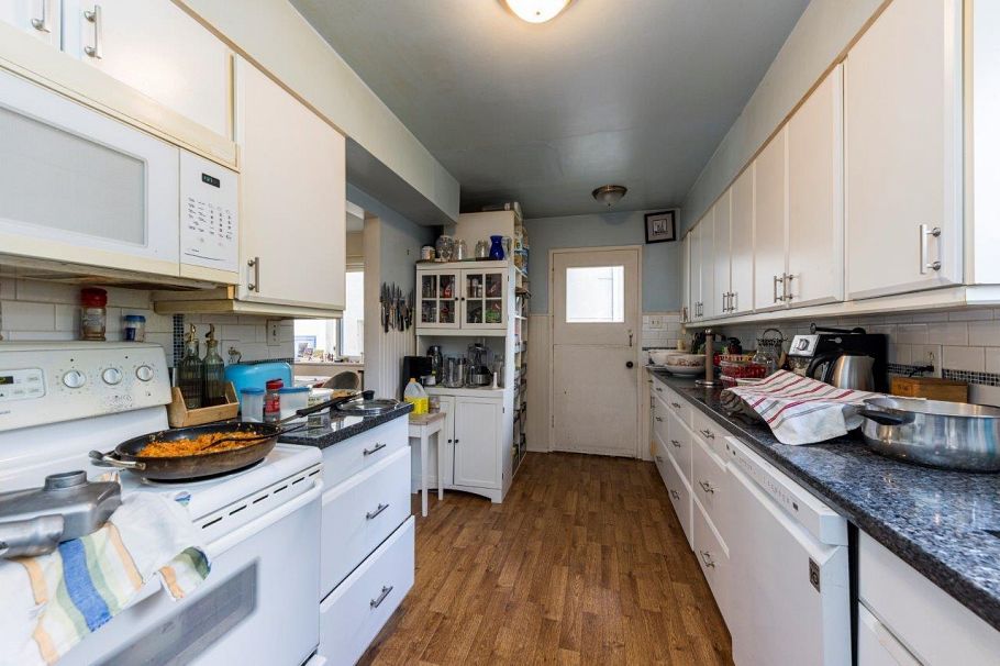 4339 Cliffmont Road North Vancouver, BC - 17