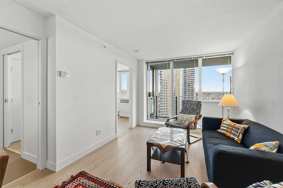 2303 1325 Rolston Street Vancouver, BC - 13