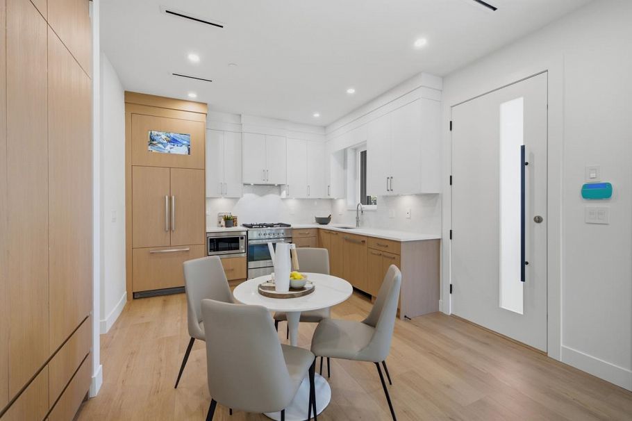 1 3018 E 19th Avenue Vancouver, BC - 7