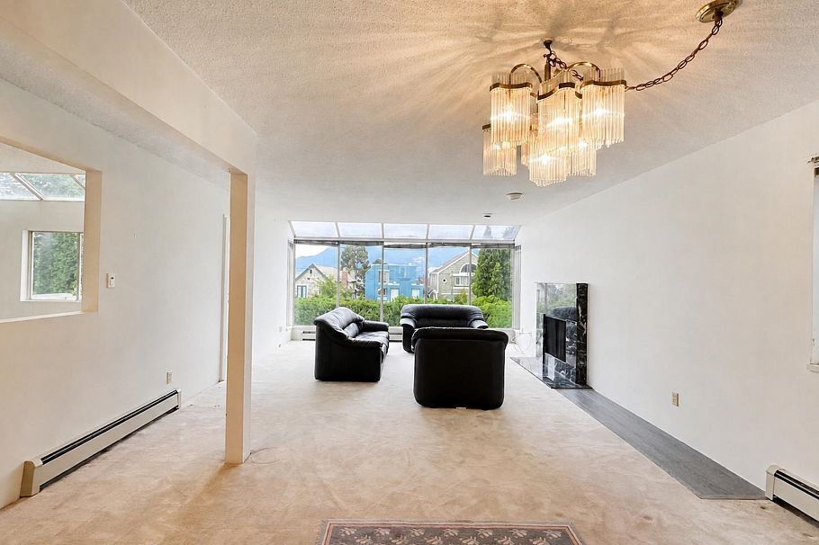 4438 W 4th Avenue Vancouver, BC - 16