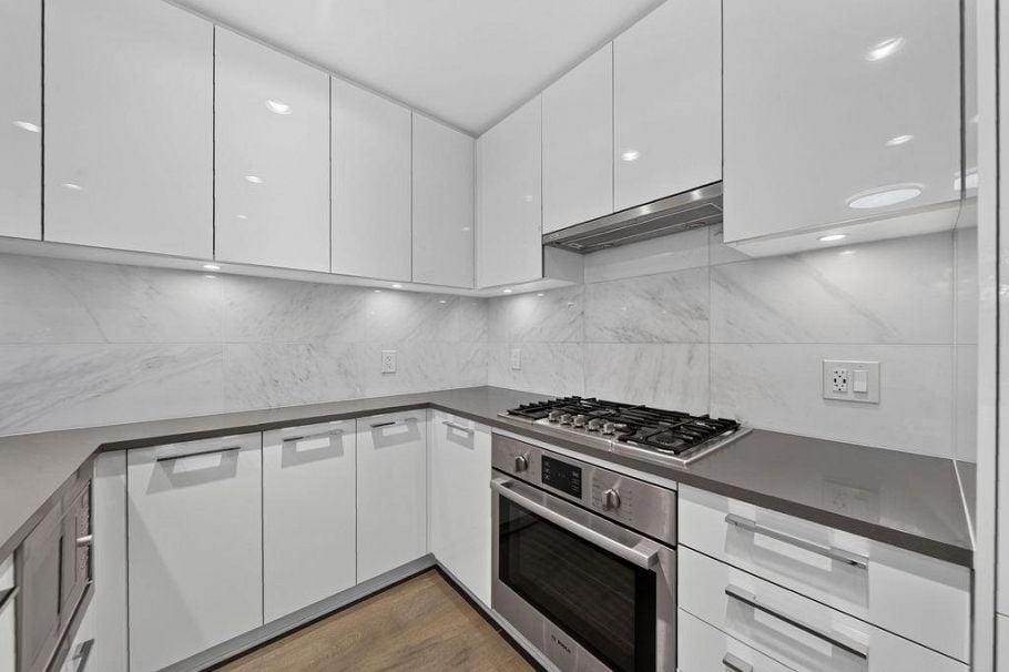 115 5687 Gray Avenue Vancouver, BC - 7