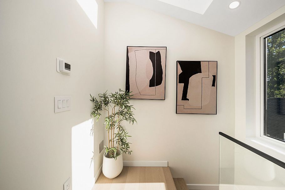 1 2764 W 14 Avenue Vancouver, BC - 16