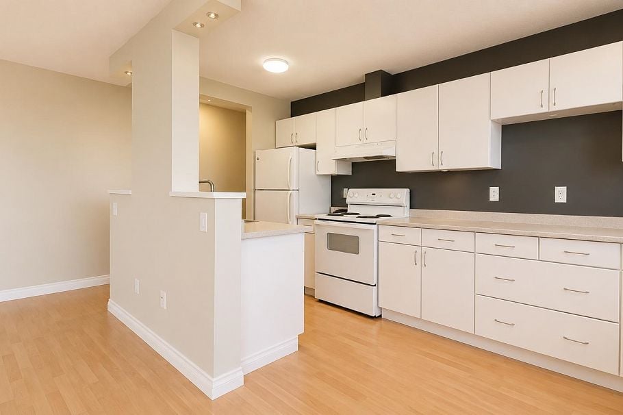 1607 145 St. Georges Avenue North Vancouver, BC - 23