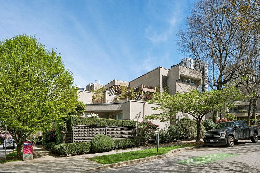 407 1345 Comox Street Vancouver, BC - 23