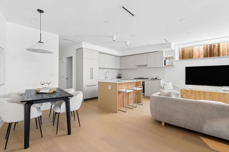 2 2124 E 8 Avenue Vancouver, BC - 16