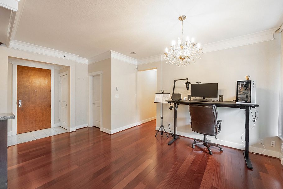 218 4685 Valley Drive Vancouver, BC - 6